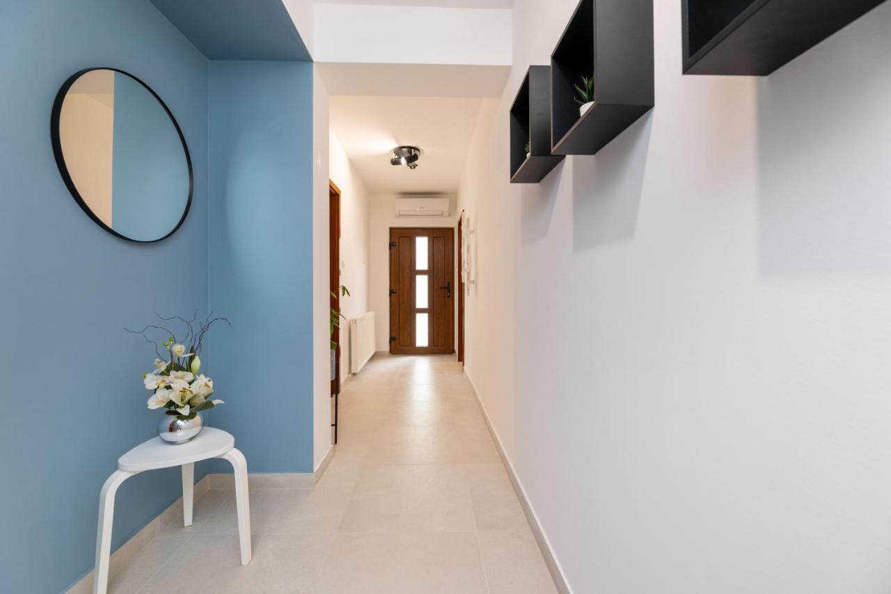 קרק Apartments Vjeko מראה חיצוני תמונה