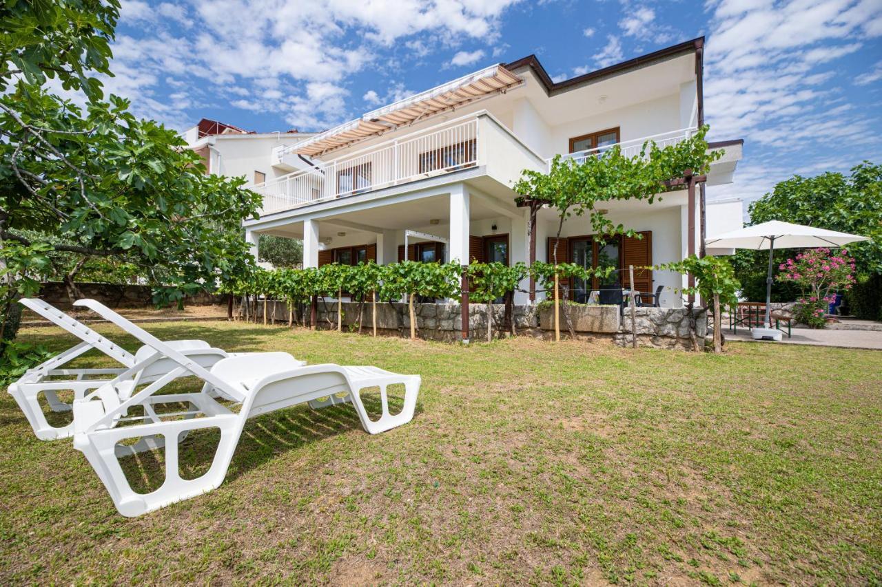 קרק Apartments Vjeko מראה חיצוני תמונה
